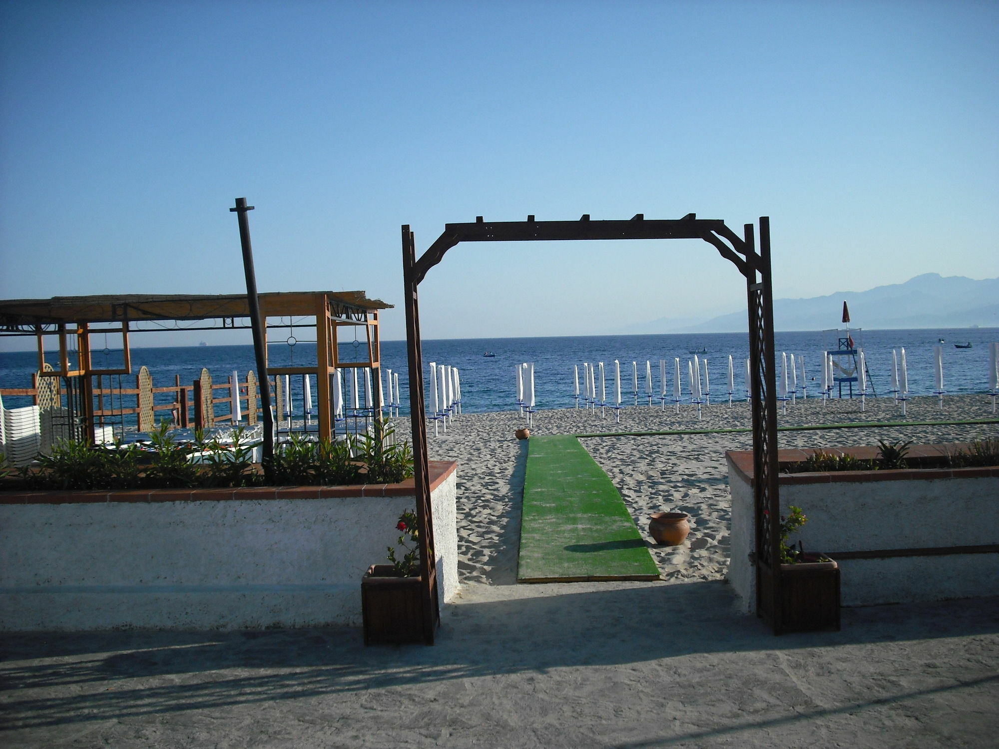 Regent Beach Hotel & Apartments Reggio Calabria Exterior photo
